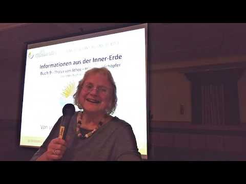Christa Jasinki Vortrag zum Buch: Thalus von Athos - Band 9 am 2019 10 26 bei den Mühl 4 tlern OÖ