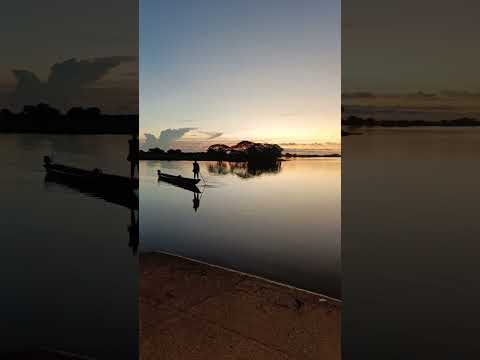 amanecer ribereño en San Benito Abad, Sucre, Colombia #agua #ambiente #pesca #cienaga #cienaga