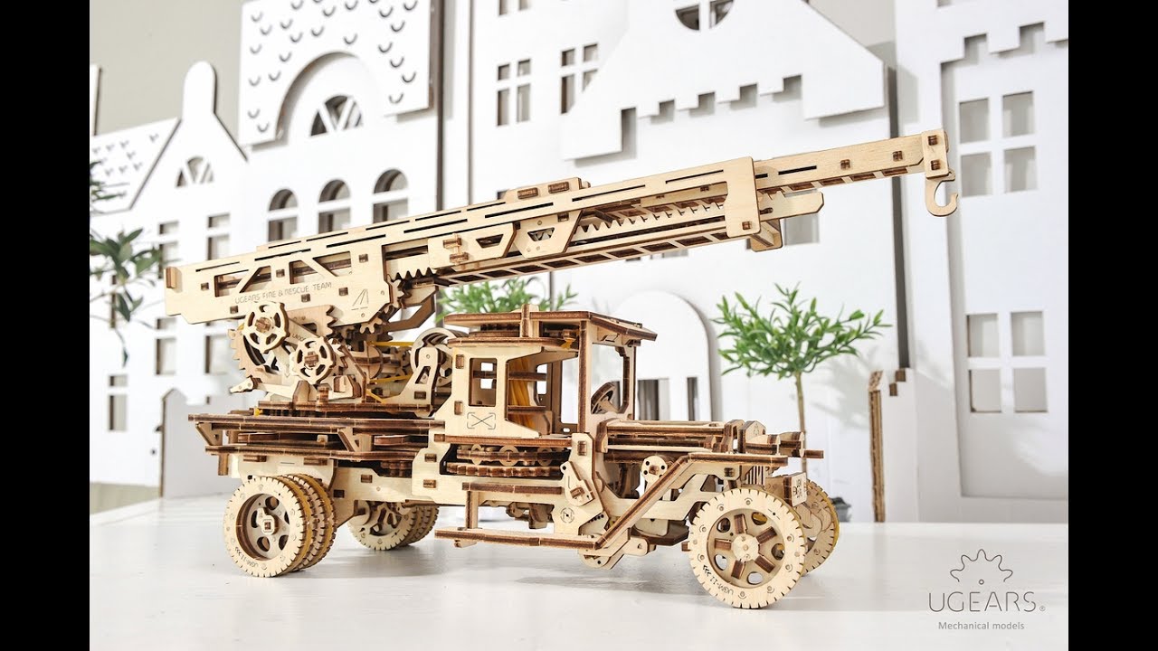 Ugears 3D dřevěné mechanické puzzle UGM-11 Náklaďák s požárním žebříkem