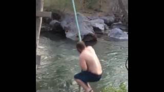 faze tari cade in apa