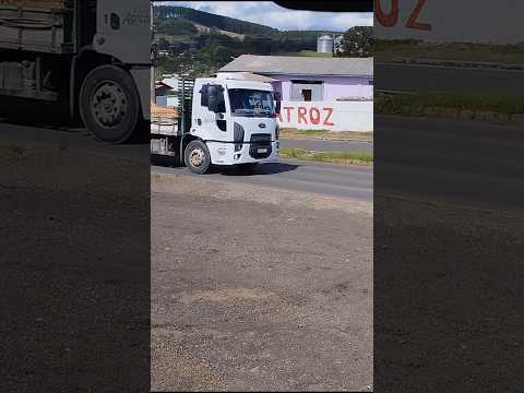 Aguardando Para Fazer Uma Manutenção no Tubarão Cinza !!! - Na Cidade de Lebon Regis - (SC). #Shorts