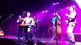 Infamous Stringdusters &quot;Winds Of Change&quot;