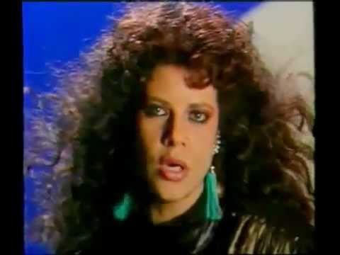 Video thumbnail for Hi Tikah Otcha - היא תיקח אותך