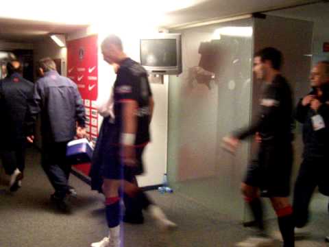 VAFC vs PSG : Savidan, Pauleta, Landreau, Mater, Valdo et Jeovânio : Vestiaire du Parc des Princes