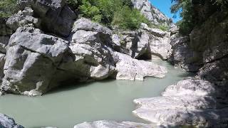 preview picture of video 'Hiking to Erzeni Canyon'