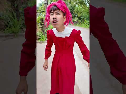 Trong bim bim có con sâu ăn vào sẽ bị sún răng đấy nhé 🐛🦷#shorts