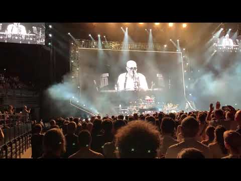 Elton John - Paris (2019) - Levon (Ray Cooper’s Solo)