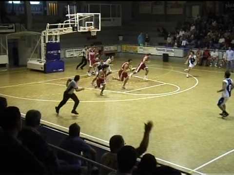 UER Pineda 60 - 64 CB Santa Coloma (3/3)