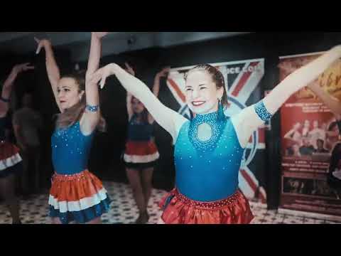 Pura Ladies - Show at Pasion Bachata pal Bailador London