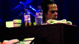 Nick Cave & The Bad Seeds - Far From Me (Live @ Hammersmith Apollo, London, 26/10/13)