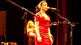 Kitty, Daisy & Lewis - Ooo Wee (Admiralspalast in Berlin, Dec. 13, 2008)