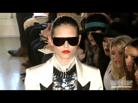 Julien Macdonald S/S 2012 - Videofashion
