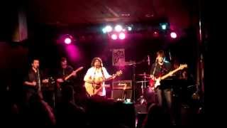 La cancó de la noia de l'altre cantó del bar
