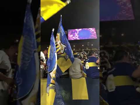 "LA 12 mejor hinchada del mundo" Barra: La 12 • Club: Boca Juniors