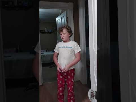 8Yr old Finds Moms Tampon in Toilet This is What He Says. I'm Dead. LMAO MUST WATCH