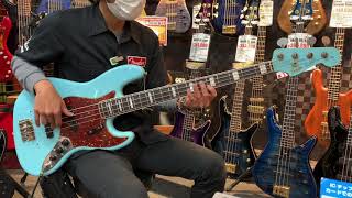 Video thumbnail for Fender Custom Shop 1966 Jazz Bass Journeyman Relic Aged Dophne Blue by Ochanomizu Kurosawagakki
