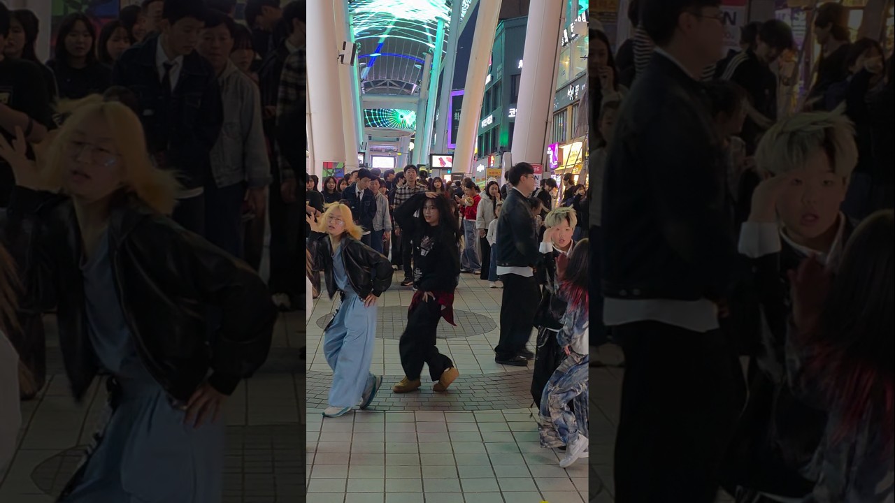 날봐요😍😘 #춤추는다빈 #춤추는곰돌 #춤추는곰돌의랜덤댄스 #dance #kpop #music #댄스 #afstarz #댄스챌린지 #funny #lookatme #대전 #대전성심당