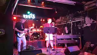 Video Junkie - Sunday Chess - koncert M13 Brno