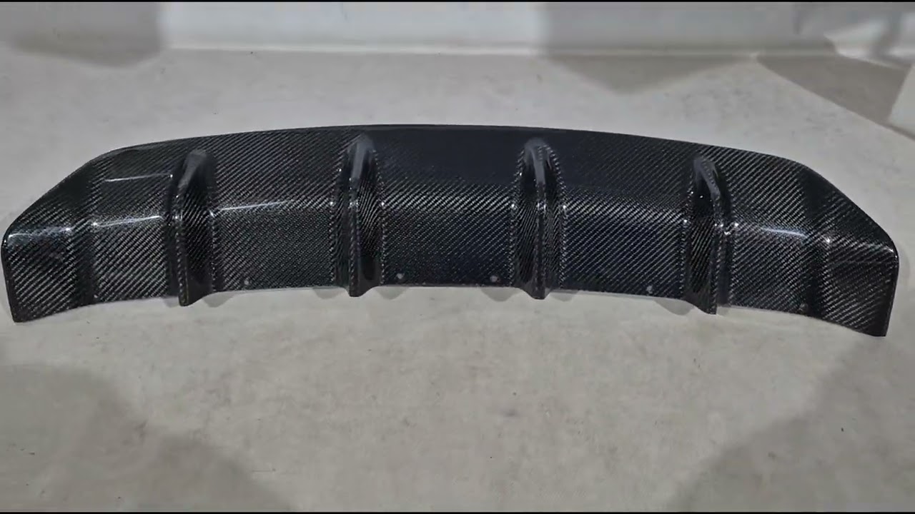 Lexus IS 2013– Bagerste kofangerdiffuser (til Base/F-Sport 2016-2020, carbon) Video 1