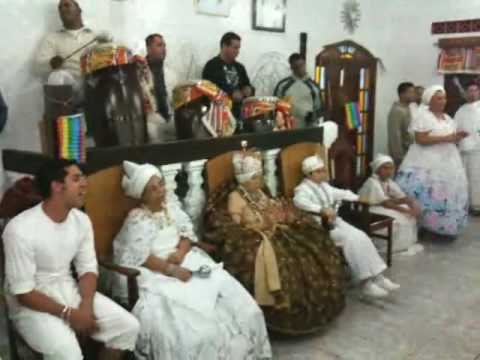 Fogueira de Sango (Orisa saudando Ogan Dudu).avi