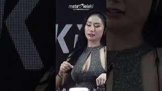 Download lagu BABY DON'T GO! | DJ KARTIKA WILLY #short #breakbeat mp3