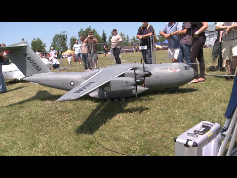 Gigantic A 400M  Super Flying with E-Power!