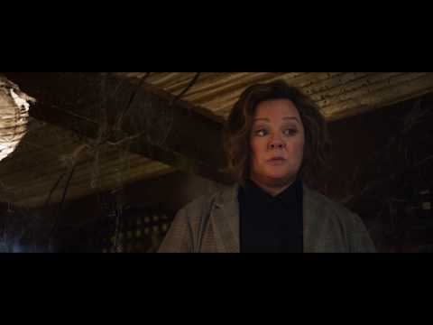 Happytime Murders  goofer in crack den