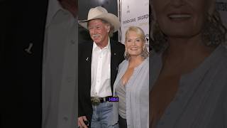 Lynn Anderson’s Scandalous Love Life Behind Rose Garden