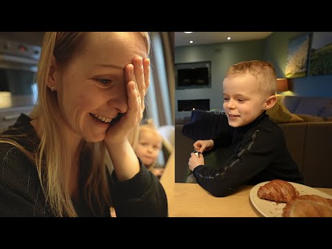 MOM & DAD FALL INTO LUAN'S JOKE 😂 | Bellinga Short #19