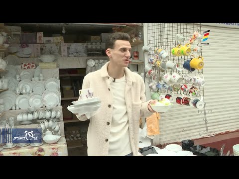 GABRIEL NEBUNU ALEGE POMENE PENTRU PAȘTELE BLAJINILOR  LA PIAȚA CENTRALĂ.