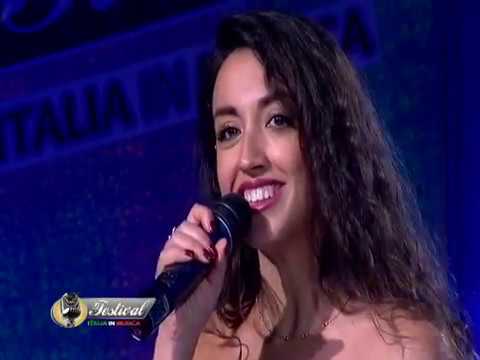 ISABELLA ALFANO & MARIANO PERRELLA  O SURDATO 'NNAMMURATO  FESTIVAL ITALIA IN