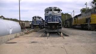 preview picture of video 'EMD leasers and ATN power at their Gadsden, AL yard'