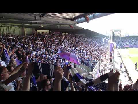 VfL Osnabrück Fans singen mit dem Osnabrücker Symphonieorchester