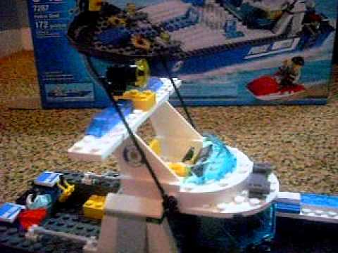 LEGO CITY Police Boat Review