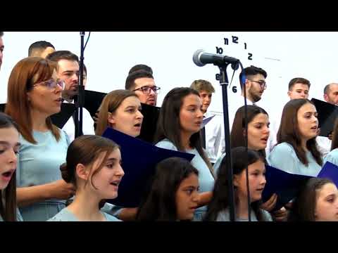 Pe-un deal singuratic - cor "Picuri de Lumină "