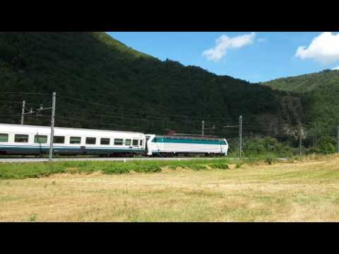E.403-004 IN TRANSITO CON IC.  SULLA LINEA LENTA DEI GIOVI.(GE) 13 - 7 - 2016