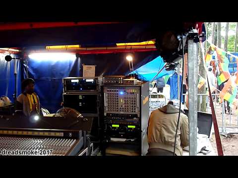 YOUNG WARRIOR SOUNDSYSTEM (UK) - BABYLON 'pt2 & Frequency Dub @ Reggae geel (b) 050817