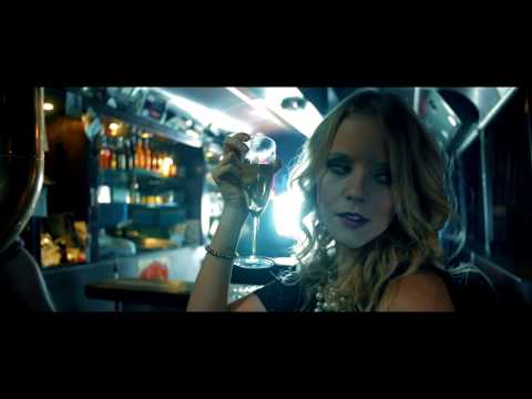 Hugh Roger Louis - In the middle of the night/Have this drink alone (Official HD)