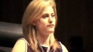 Aimee Mullins: Changing my legs - and my mindset