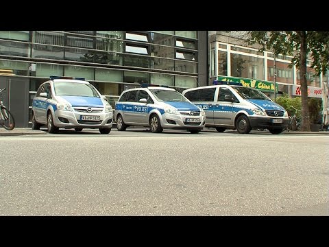 Thorsten Schäfer-Gümbel besucht 1. Polizeirevier in Frankfurt