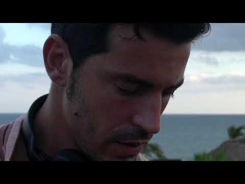 Arodes Live; Papaya Playa Project.