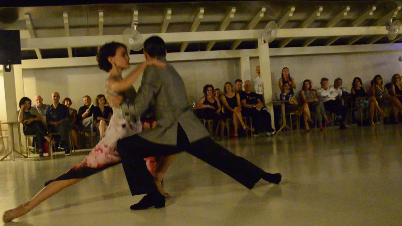 Walter Suquia y Ayelen Sánchez @Milonga La Rotonda 3/4