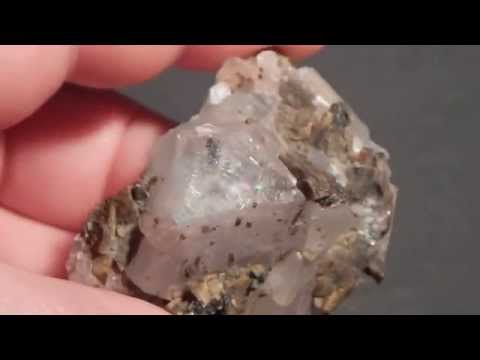 Siderit,Hämatit,Kuperkies auf Fluorit + Stolberg,Harz