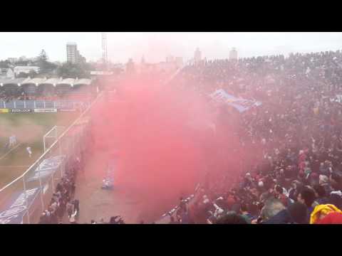 "Hinchada de Tigre despidiendo el 2014 en victoria" Barra: La Barra Del Matador • Club: Tigre