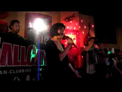 Nadine Beiler singt live im Ostclub "The Secret is Love"