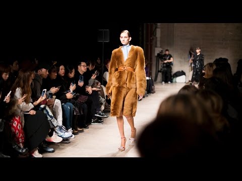 Rochas | Fall Winter 2017/2018 Full Fashion Show | Exclusive