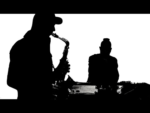 dj Trava & Ivan M sax- galerie Vokno