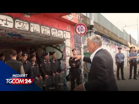Milano, sgomberato il centro sociale Leoncavallo