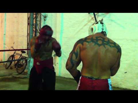 ICHO LARENAS VS. MAXI SOSA BOXE ROUND 3 OF 5