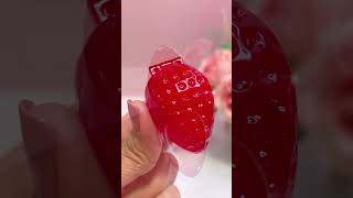 Download lagu Brillo labial fresita 🍓Engol...super hidratante!! luce unos labios lindos y delicados 👄 mp3 Download lagu Brillo labial fresita 🍓Engol...super hidratante!! luce unos labios lindos y delicados 👄 mp3